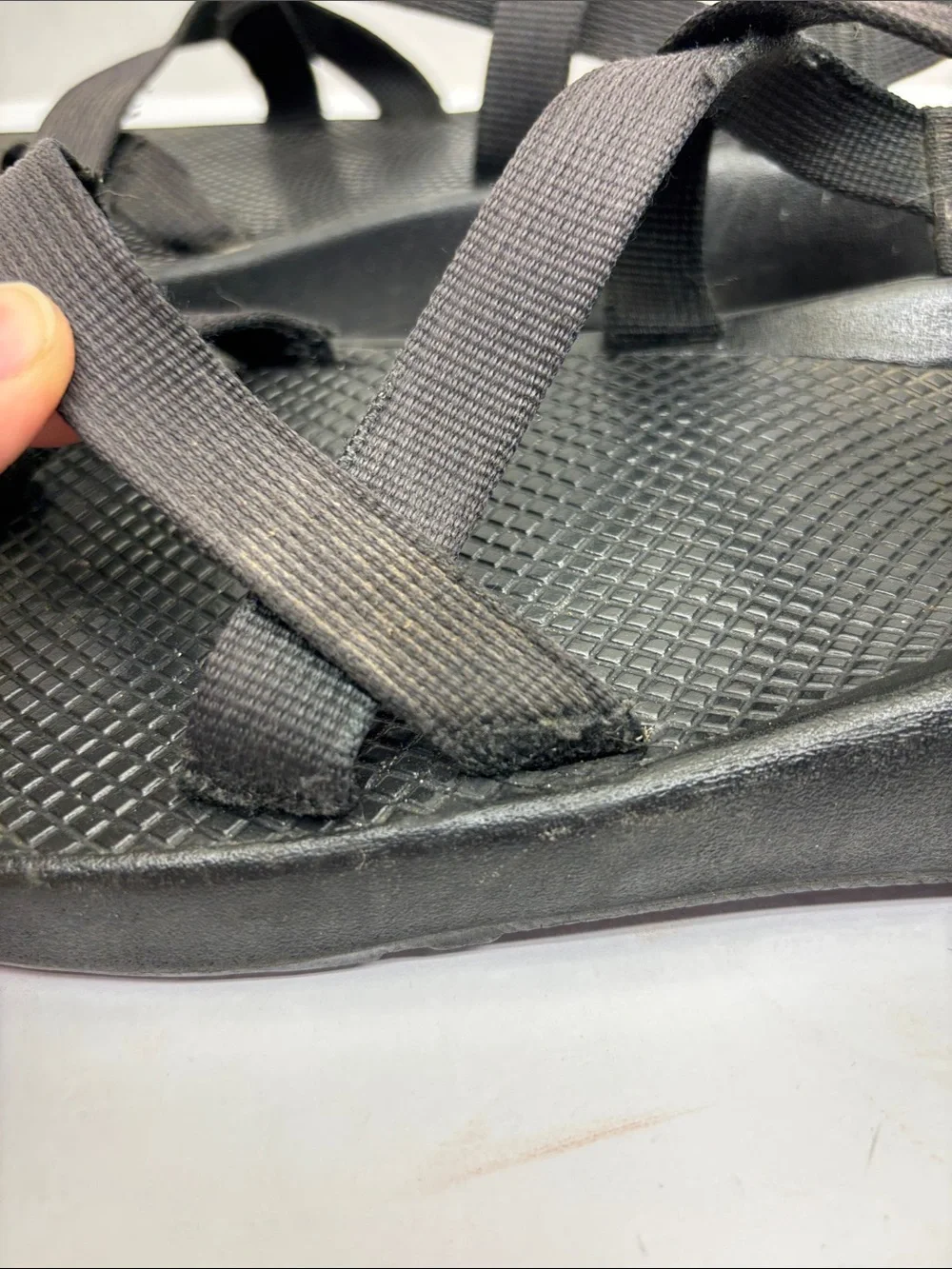 Chaco men’s Black Strappy Outdoor Sandals, sz11, box 71